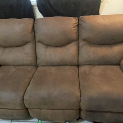 Ashley Furniture 2pcs Boxberg Couches