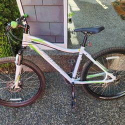 Specialized Myka Mountain Bike