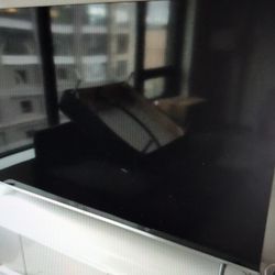 82 Inch Samsung 2020 Model - Used For A Month