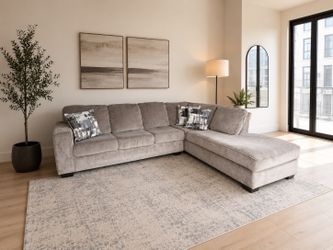 Spacious Sectional - AMAZING Deal! Delivery Available