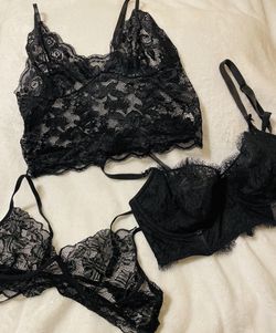 Black Bras/Bralettes
