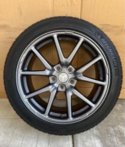 1 Tesla OEM Aero Wheel Rim for Tesla Model 3 Excellent Condition! 235/45R18 Michelin Tesla Tire has about 70% tread! Has Bluetooth TPMS, ready to use!