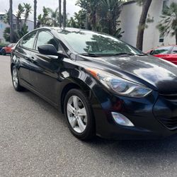 Hyundai Elantra 2013