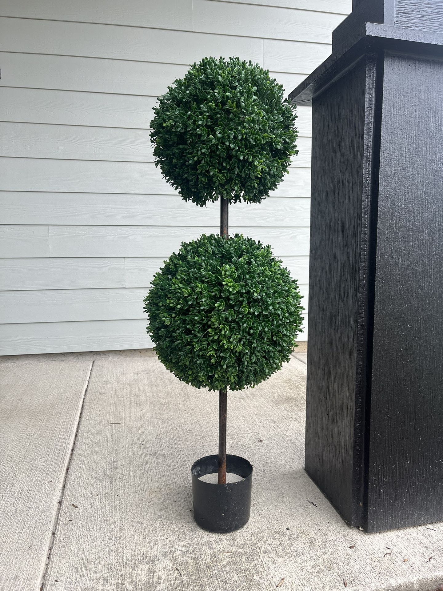 Artificial Topiary Tree / Planter UV Resistant (Indoor/Outdoor)