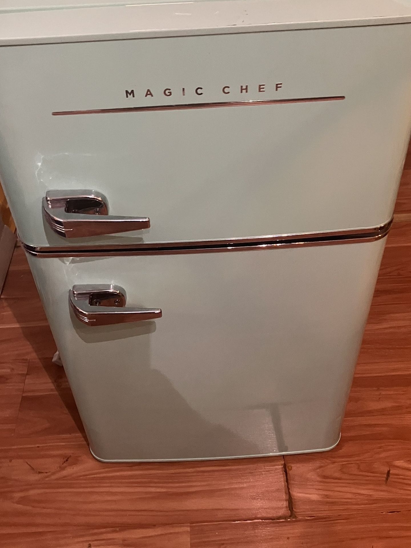 Magic Chef Retro Mini Fridge