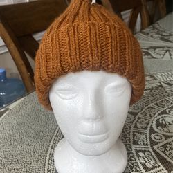 Knitted Beanie Hat Women /Gorros Echos En Mano
