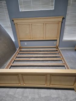 5 piece King-size Bedroom set
