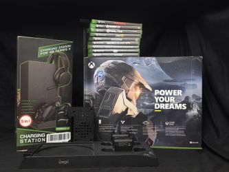 Xbox Series X Halo Infinite Limited Edition Bundle – 9 Games + 2 Charging Docks