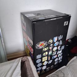Mini fridge