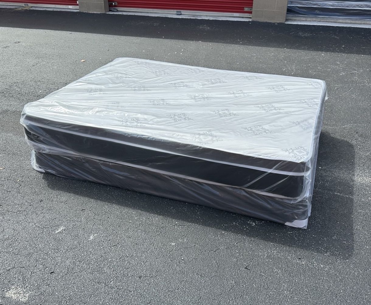 NEW Mattress Queen Size Pillowtop With Box Spring // Offer 🚚