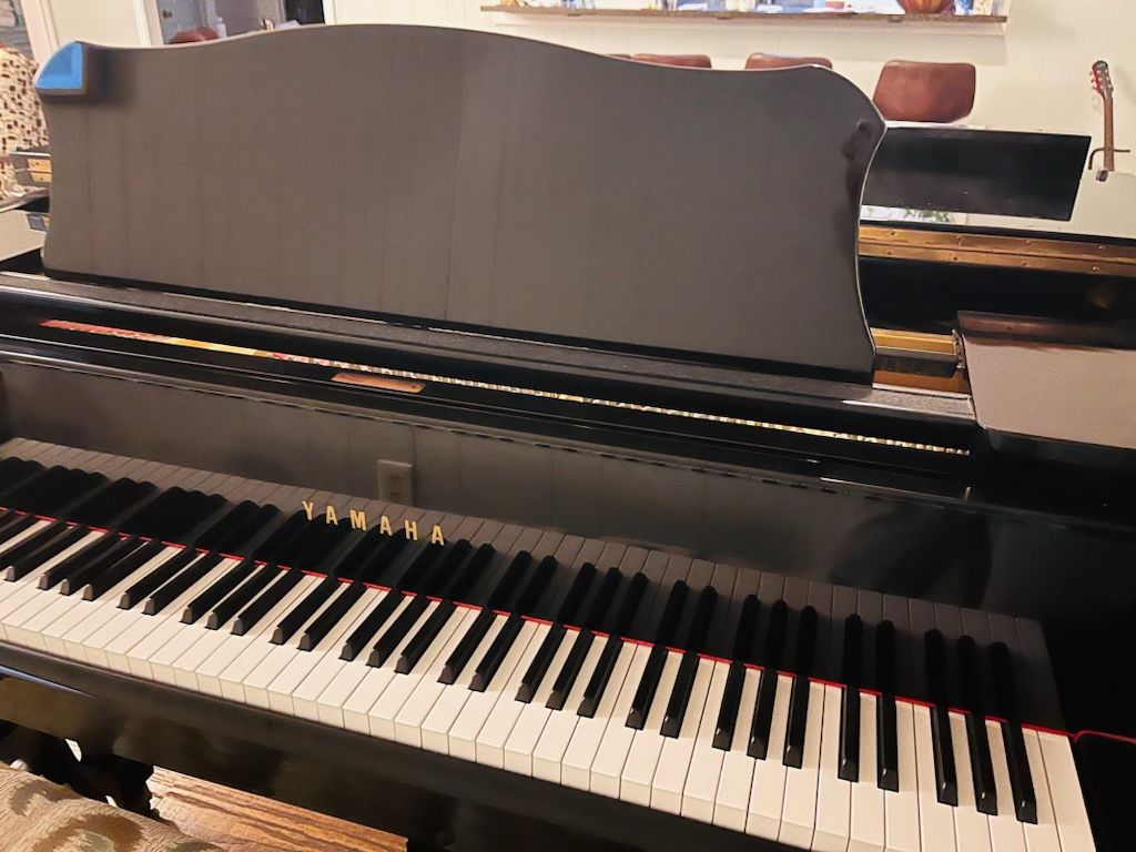 Yamaha G1 Baby Grand Piano