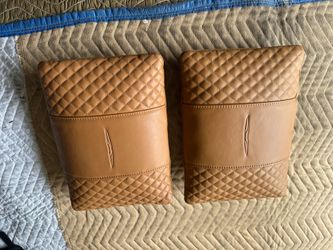 Pacifica Pinnacle pillows