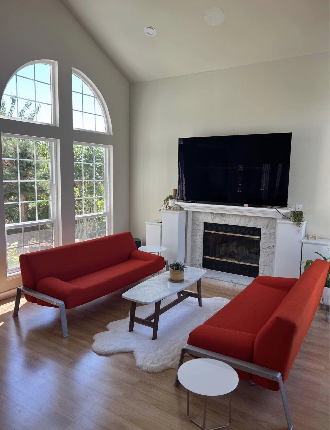 🔶 Unique Pair of IKEA ERSKA Sofa Beds – Modern & Bold 🔶