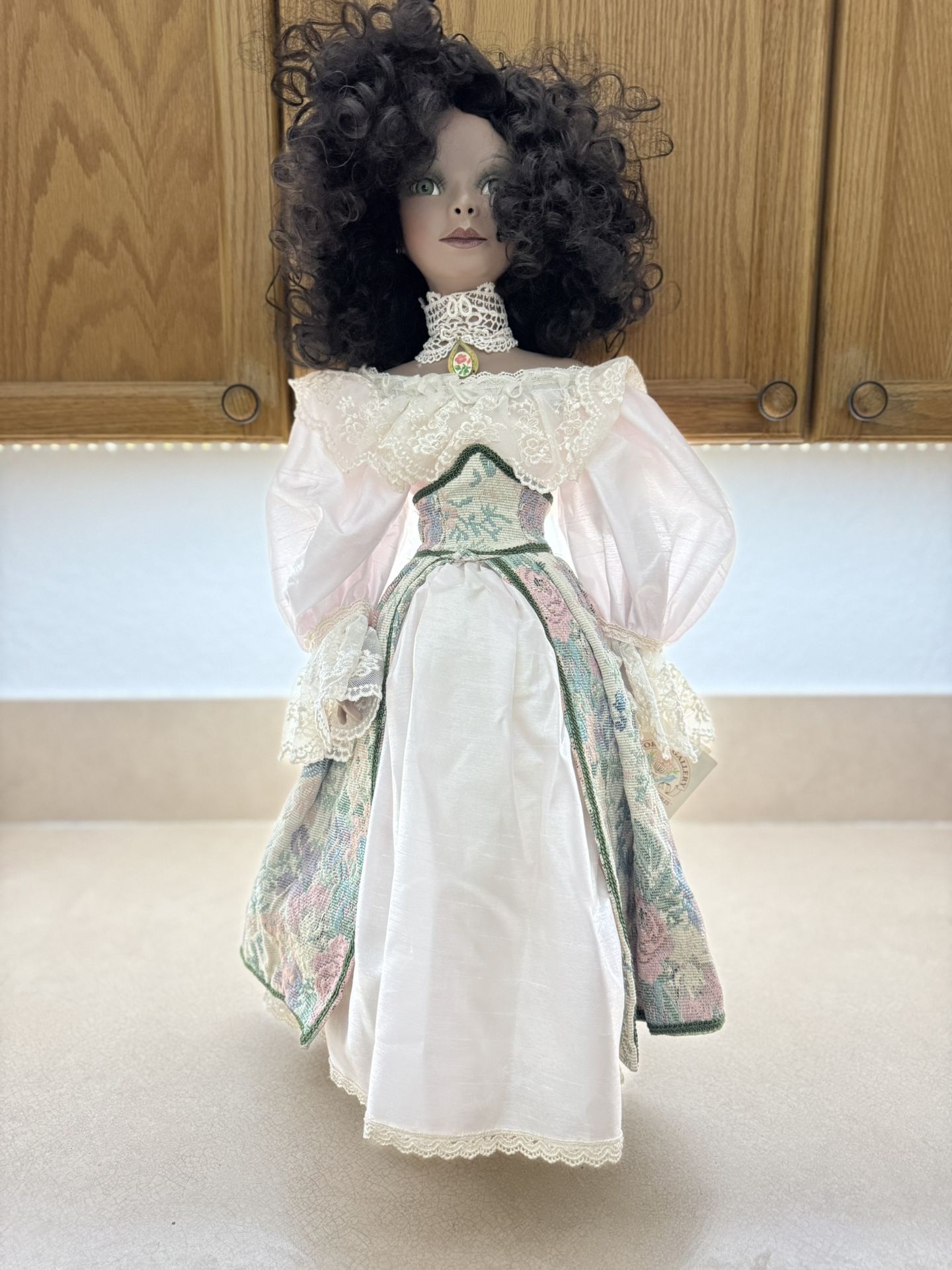 World Gallery Dolls: Patricia Loveless: Regina Marie