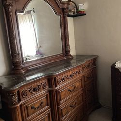 Tower Mahogany Bed Set With Canopy 