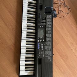 Piano  Electric Keyboard  W/book