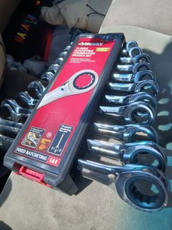 Husky combination wrench ratcheting