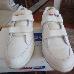 Propet Ortho Walker Size 10 Narrow, Lightly Used 