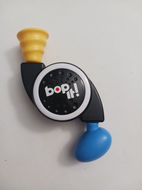 Bop It Micro Series Game Twisted Pull It Travel Small Mini 6 In Works I'm Good