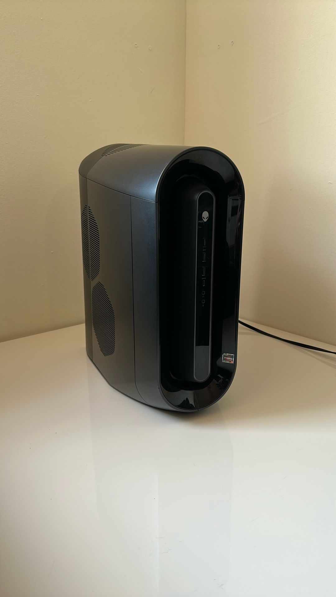 ALIENWARE AURORA R10