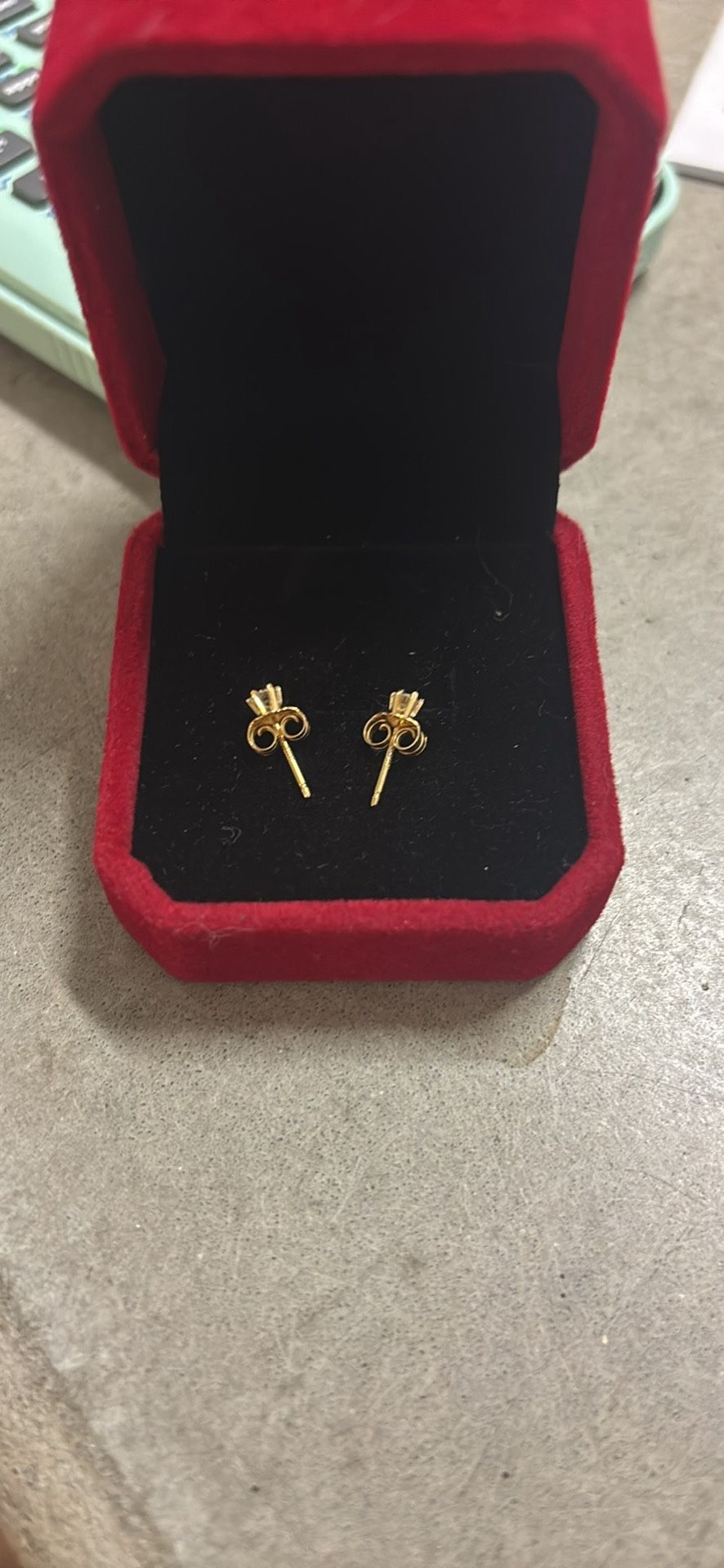 Beautiful Yellow 14k Gold, Natural Diomond Studs