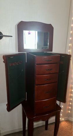 Jewelry armoire