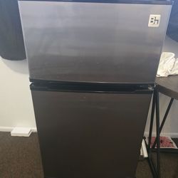 Small Refrigerator