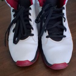 Jordan Lift-Offs Sneakers. Size 9.5. Color: Black/white/red