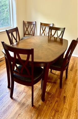 Cherrywood Dining Table with 6 Chairs