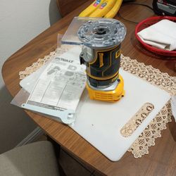 DeWalt Router 