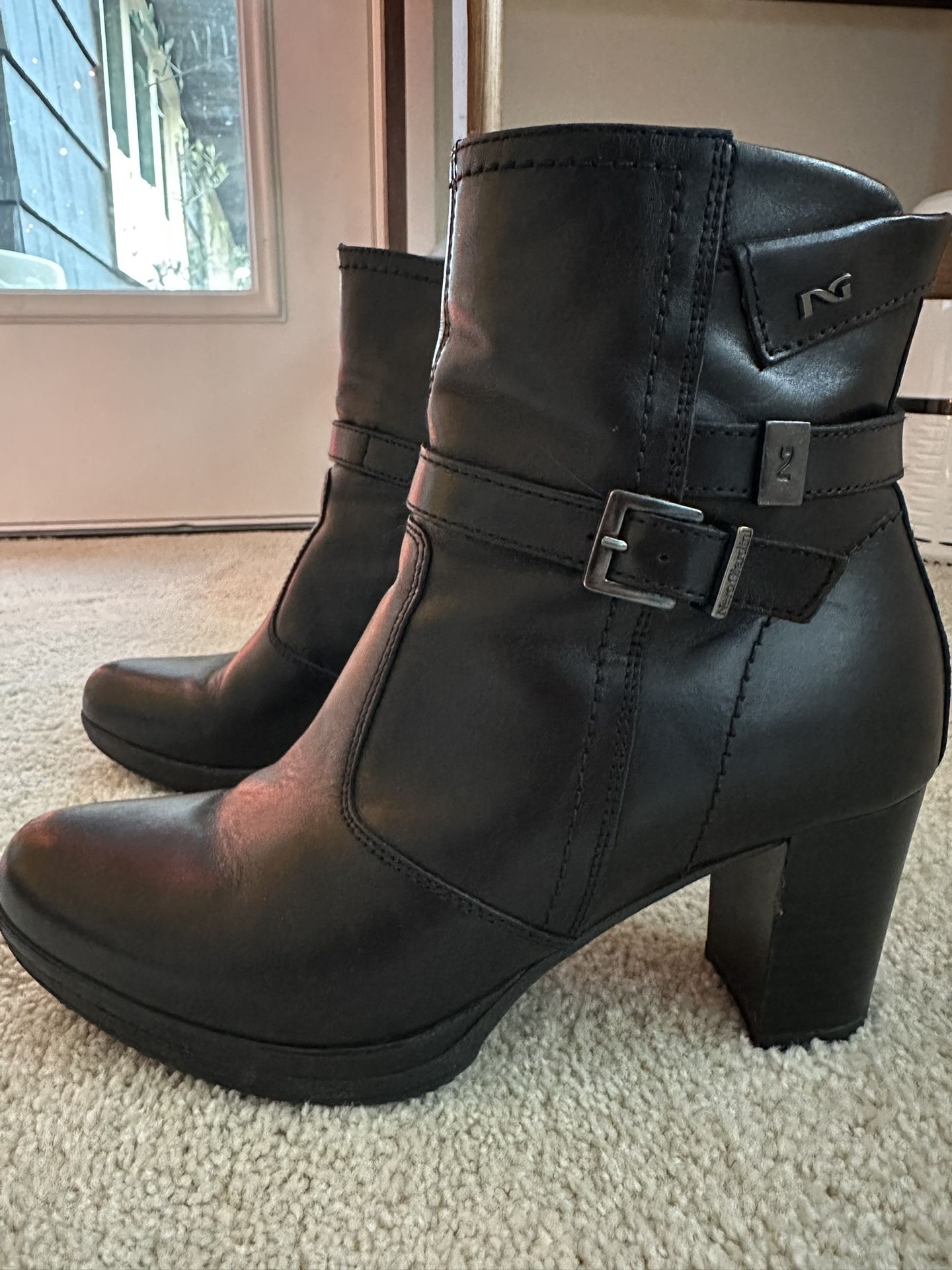 NeroGiardini Heeled Black Boots