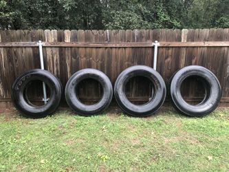18 Wheeler Truck Tires Two 24.5 & Two 22.5