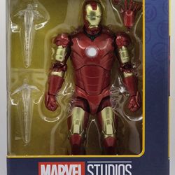 Marvel Legend Series Iron Man Mark III Action Figure