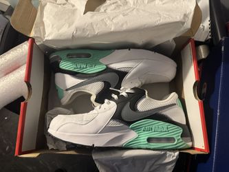 NIKE AIRMAX