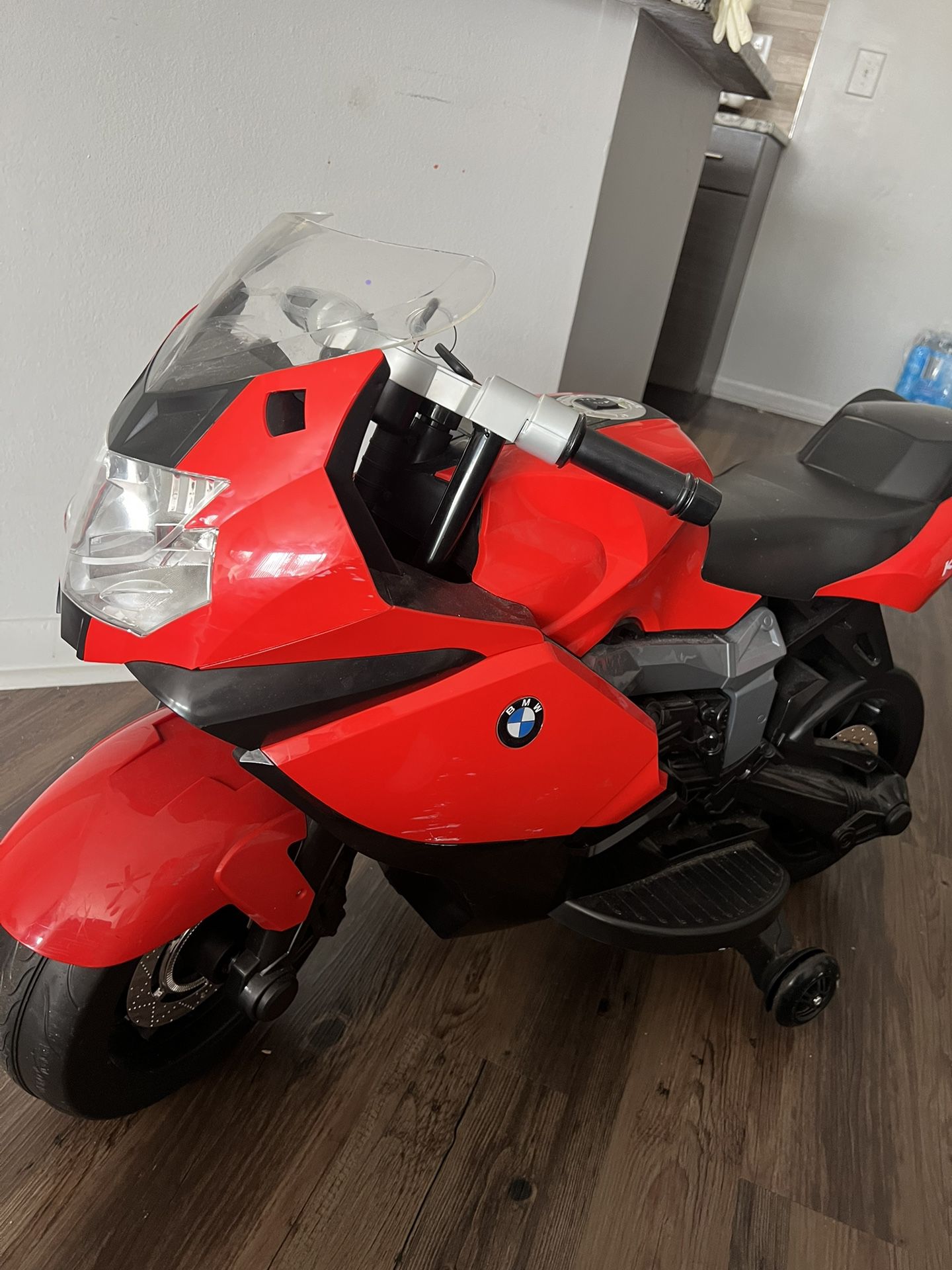 BMW electric motorcycle works normally