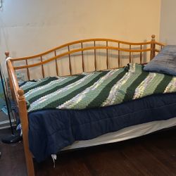 Twin bed