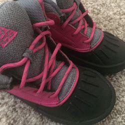 Nike girl toddler boots 9