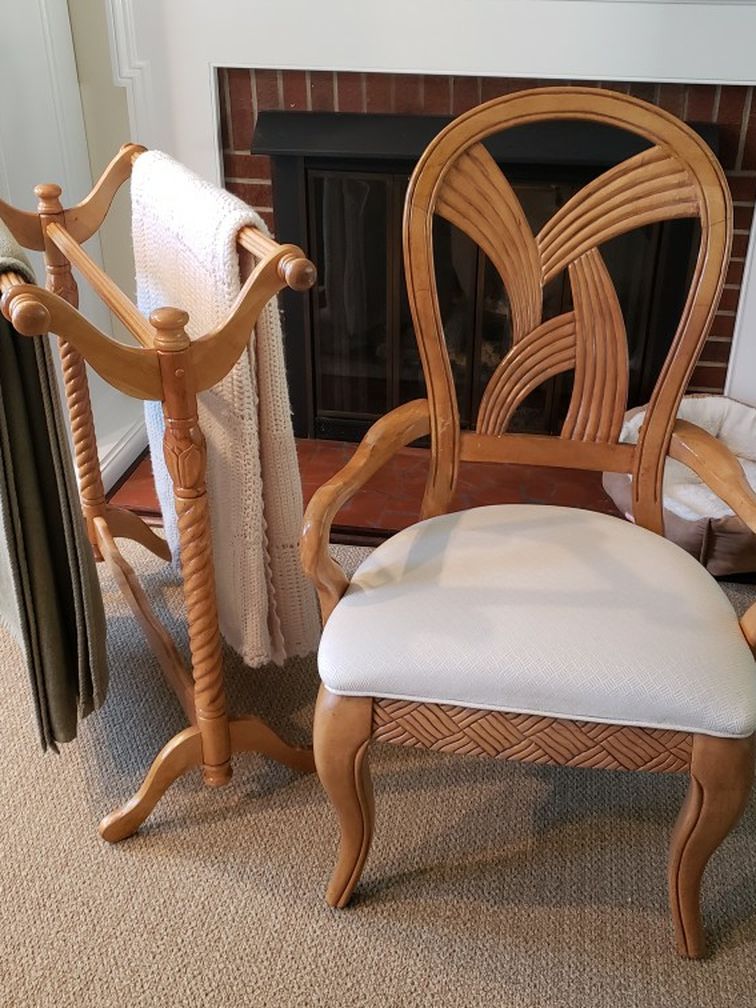 Chair - Arm Chair