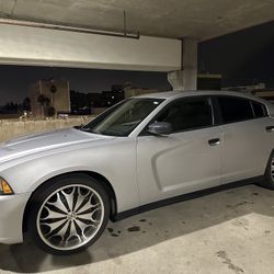 Dodge Charger 