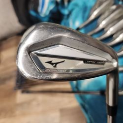 Mizuno 921 JPX Hot Metal brand new grips