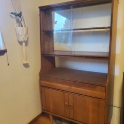 MCM Hutch With Glass Panels