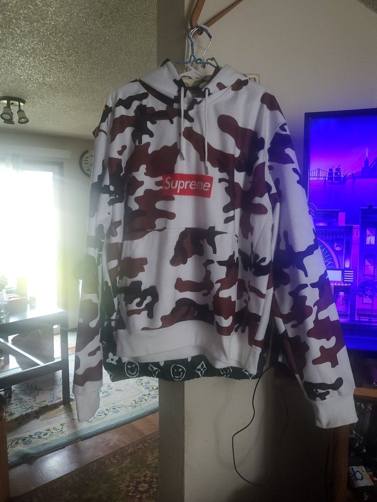 winter camo hoody Xl new