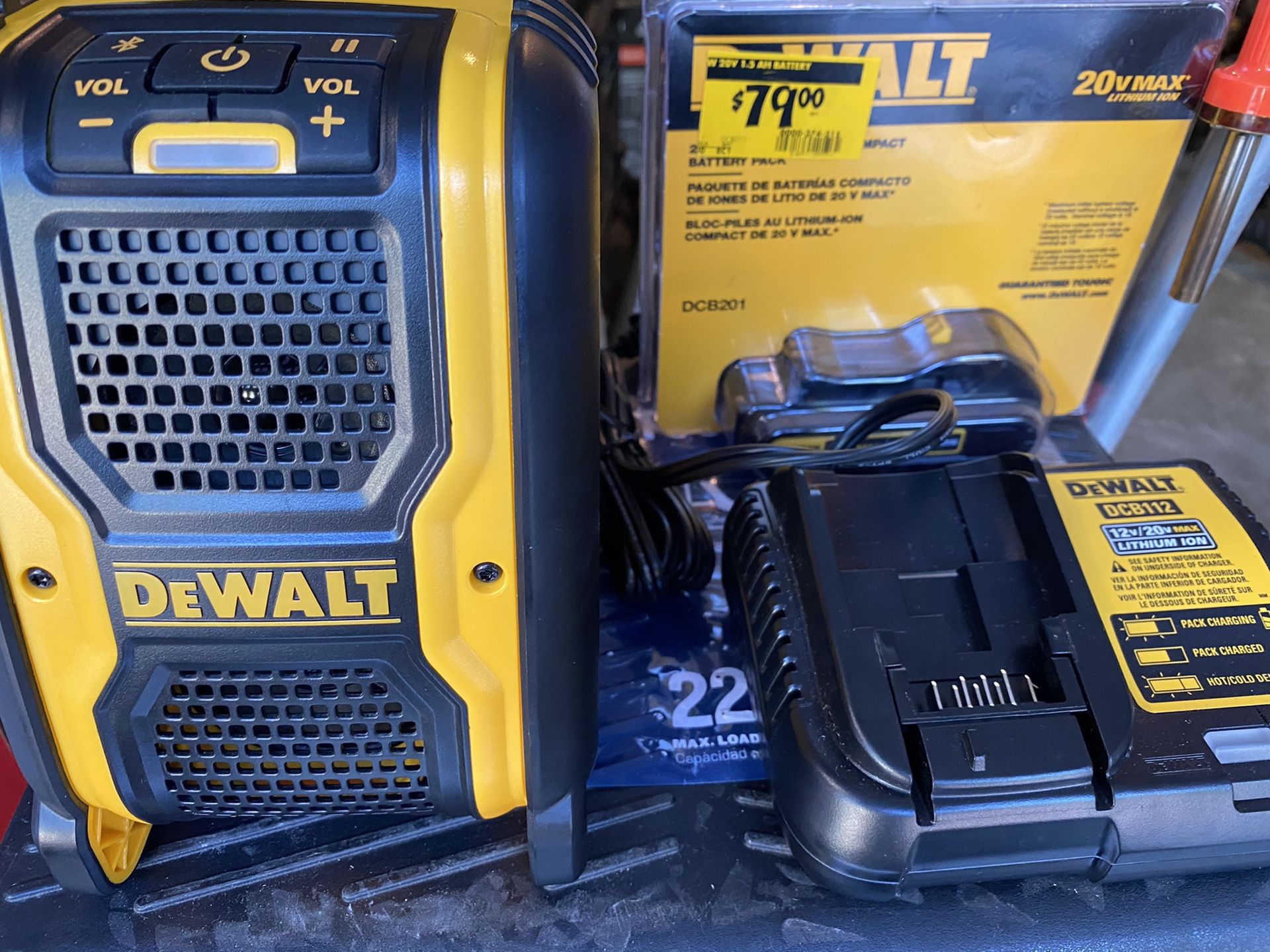 Battery Dewalt 20v Max Bluetooth Speaker DEWALT DCR006 Bluetooth