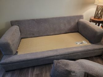 Rooms to Go, Cindy Crawford  LG sofa