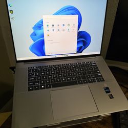 HP ZBook Studio 16 G10 Pro Workstation