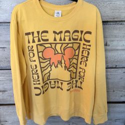 Disney World "Here For The Magic" Mickey Mouse Pullover Sweatshirt Size Large