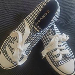 Women Converse 