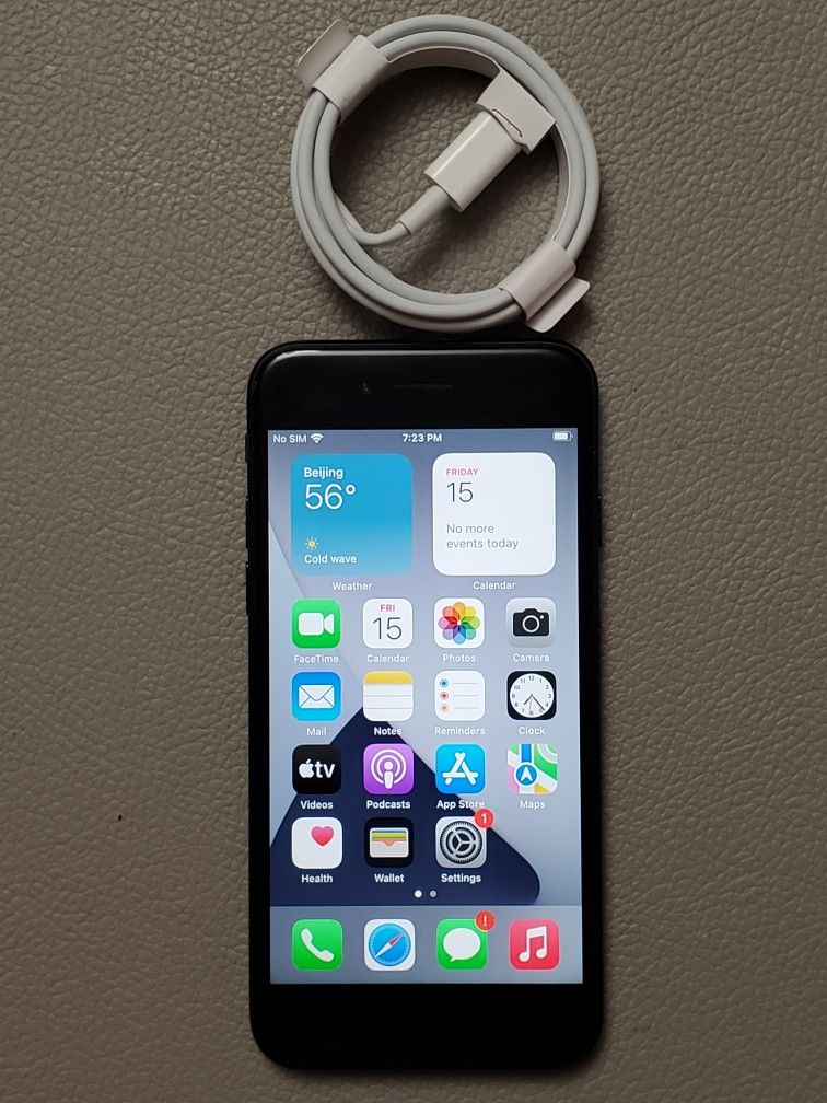 IPHONE 7 128GB UNLOCK ANY CARRIER IN GREAT Condition