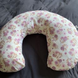 Hoppy Nursing Pillow