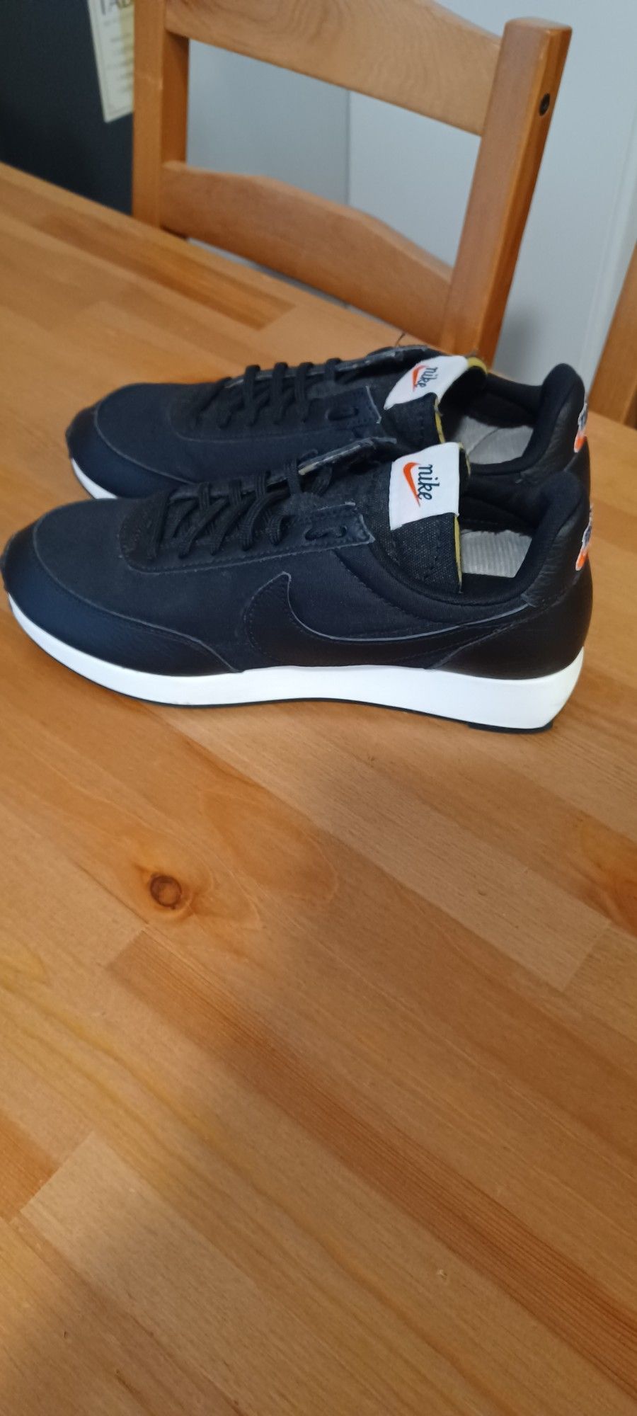 New Nike Tailwind SE Black Men's Size 8